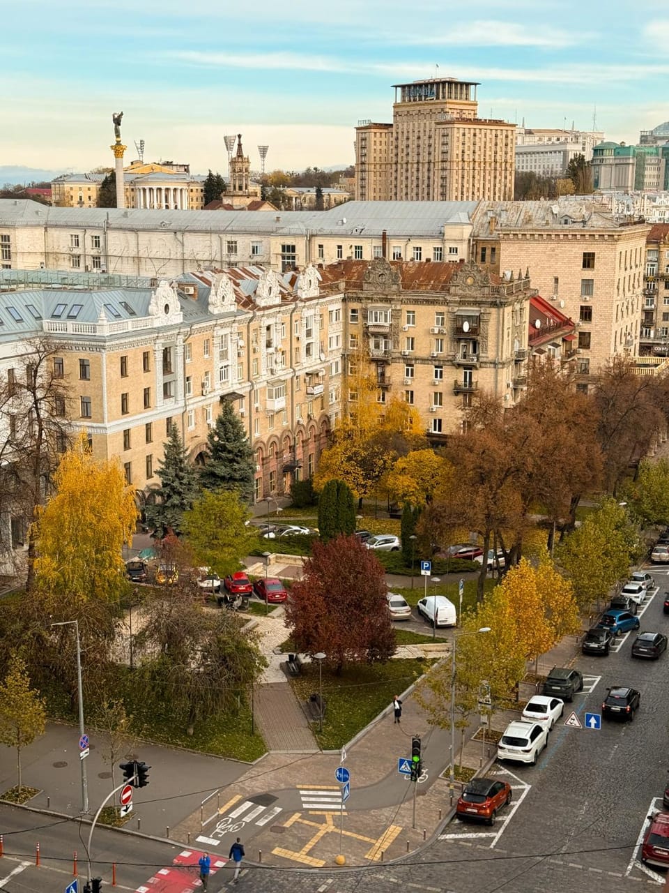 City view, Garden view, Landmark view, Street view, Location
