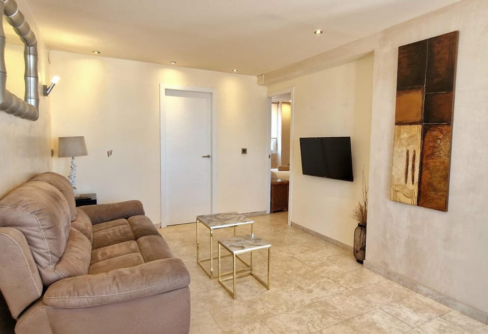 TV and multimedia, Lounge or bar