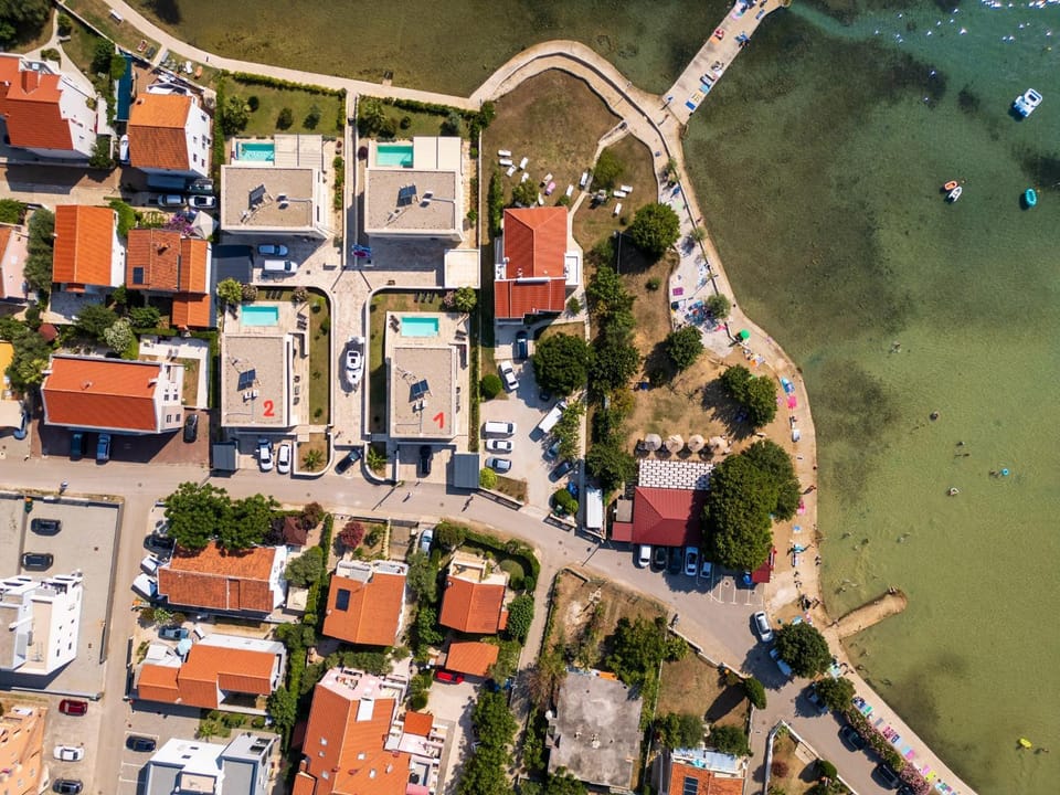 Property building, Neighbourhood, Bird's eye view, Beach, Sea view, Street view