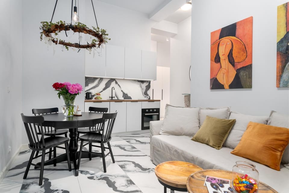 Living room, Seating area, Dining area