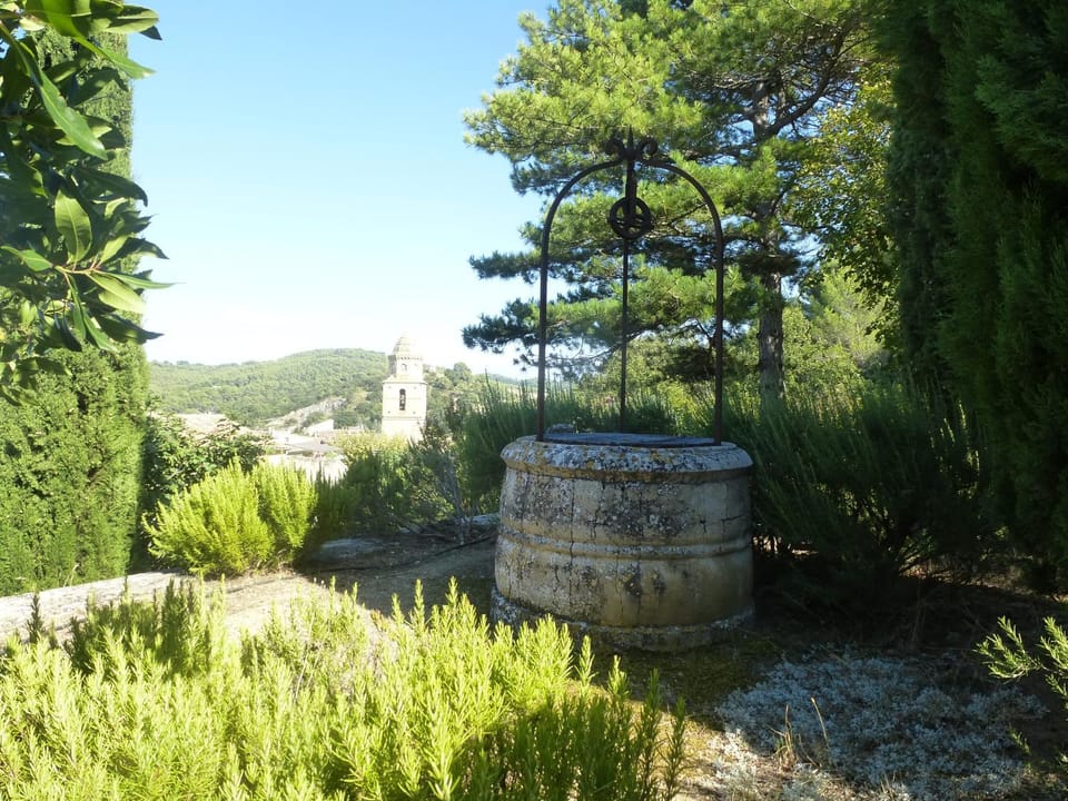 Garden, Hiking
