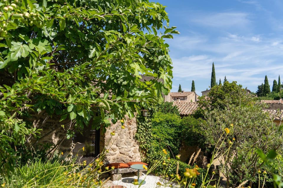 Le Clos des Merveilles Bed and Breakfast in Rognes