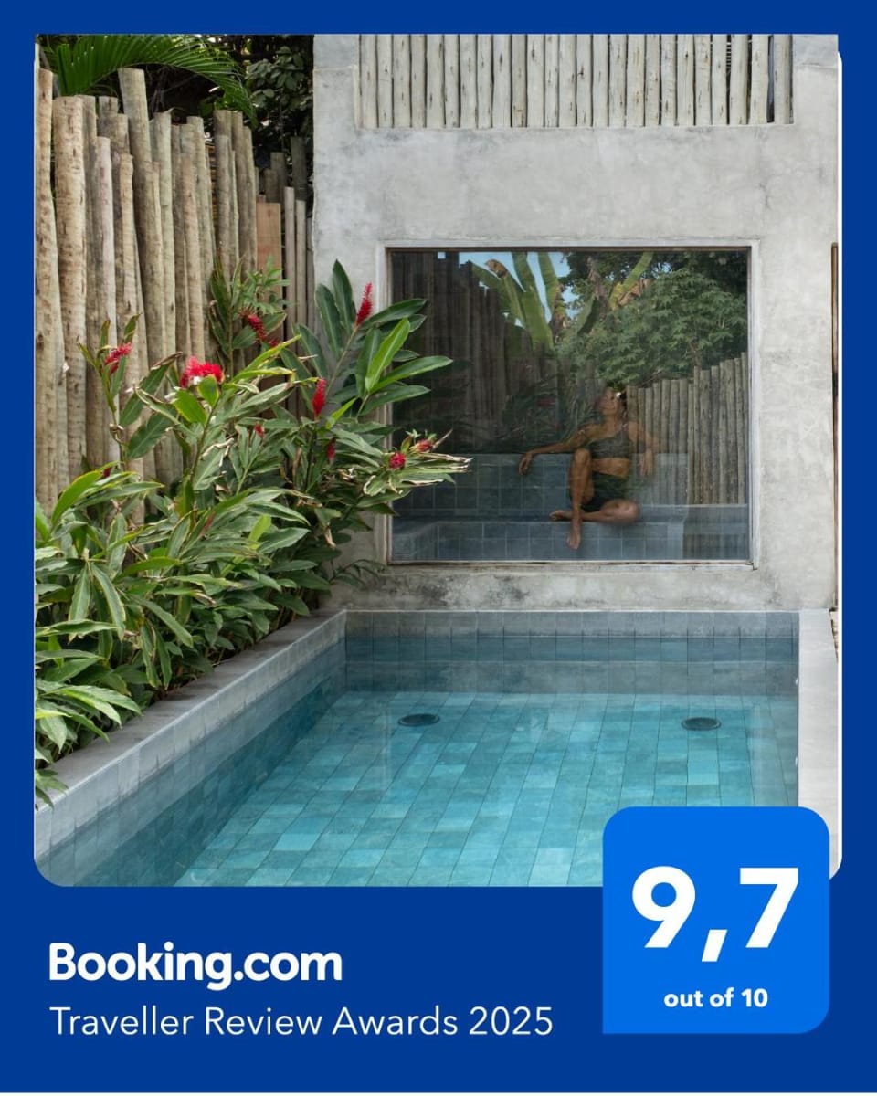 Sauna, Steam room, Pool view, Swimming pool