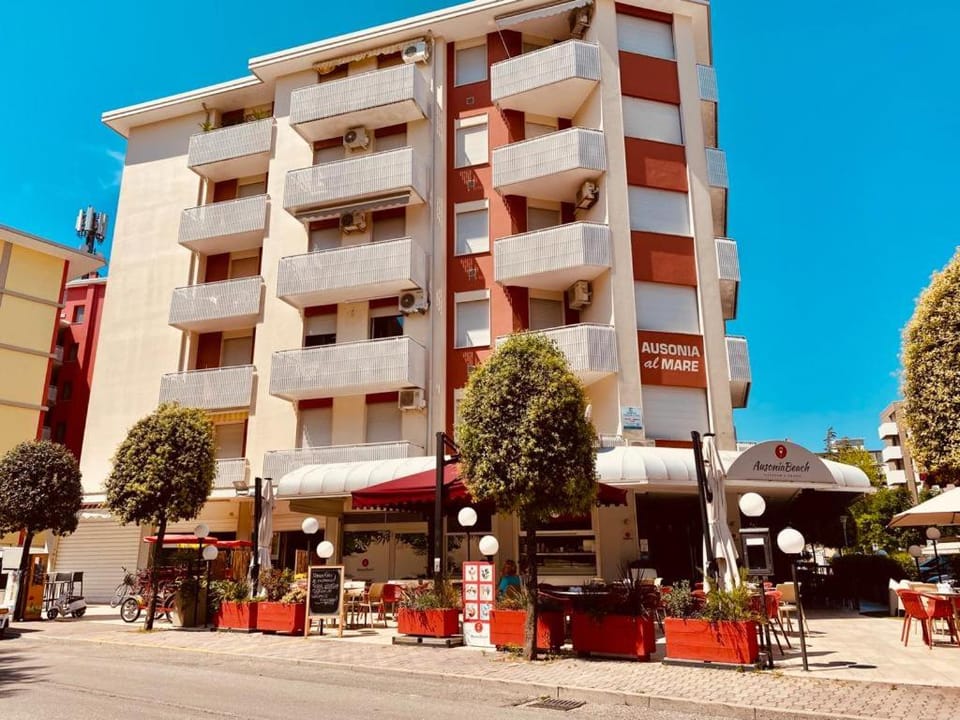 Property building, Street view