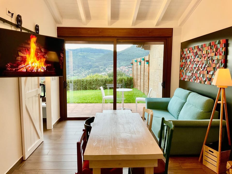 Relax natural en Vigo Rural Moss con Jacuzzi y Vistas House in Galicia