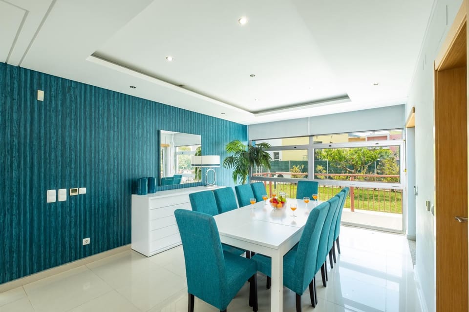 Marina Sol by Atlantic Places Villa in Guia