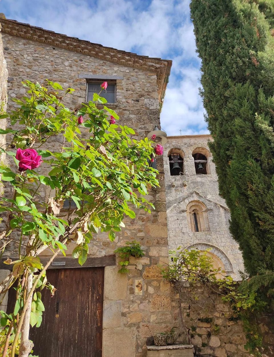 Can Canals (Rectoria de Dosquers) House in Garrotxa