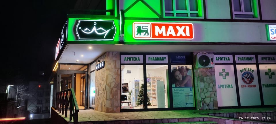 Property building, On-site shops