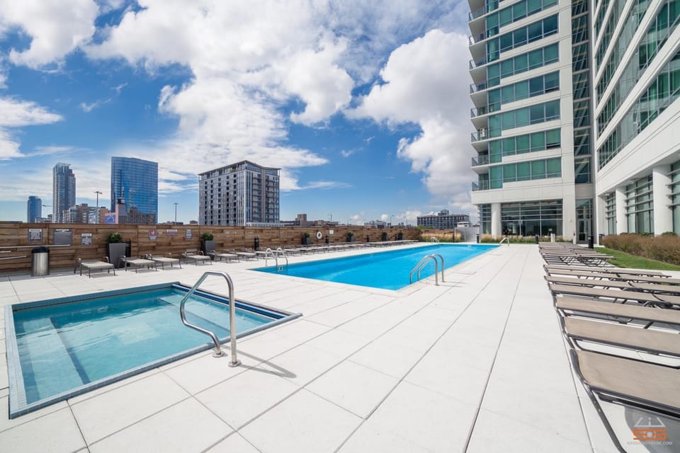 Property building, Swimming pool