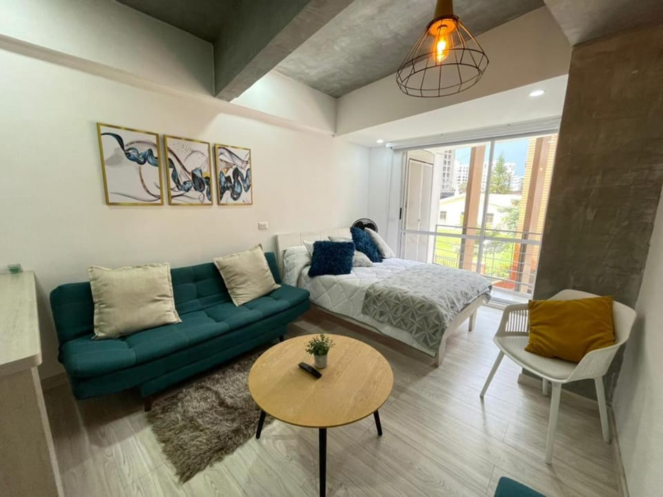 Living room, Photo of the whole room