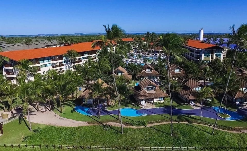 Bird's eye view, Pool view