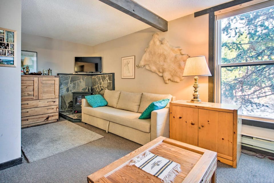 Cozy Big Sky Studio ~ 1 Mile to Mtn Village! Apartment in Big Sky