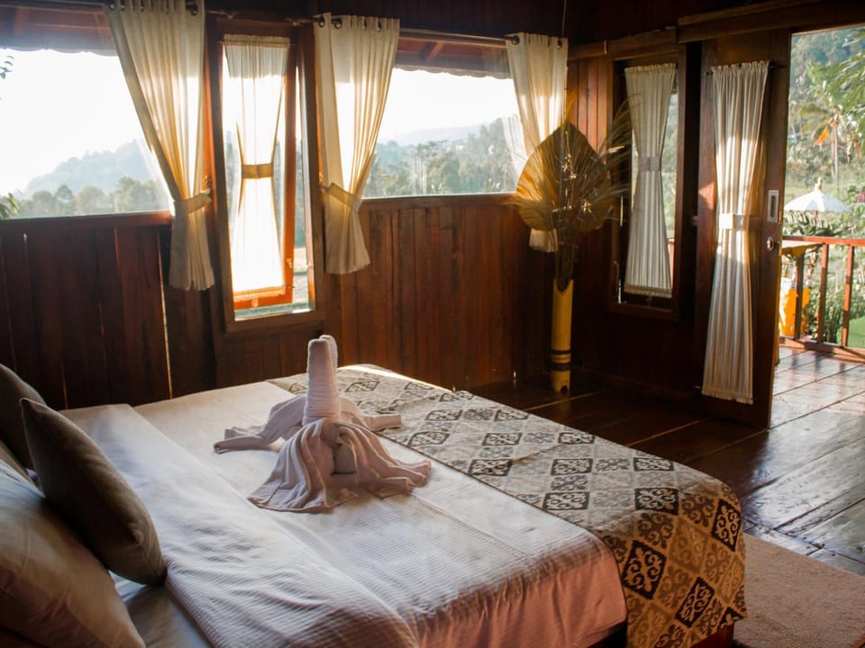Bed, View (from property/room), Photo of the whole room, Bedroom, Garden view, Garden view, Mountain view, Mountain view