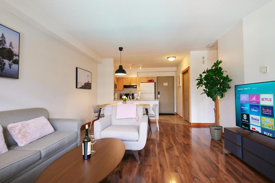 Living room, Dining area, kitchen