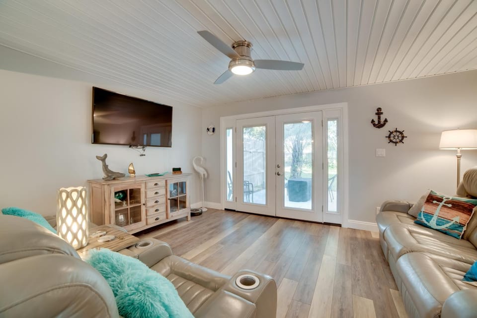 PCB Townhome: Walk to Beaches, Resort Amenities! House in Panama City Beach