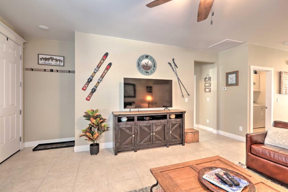 Flagstaff Family Hideaway w/ Guest House! House in Flagstaff