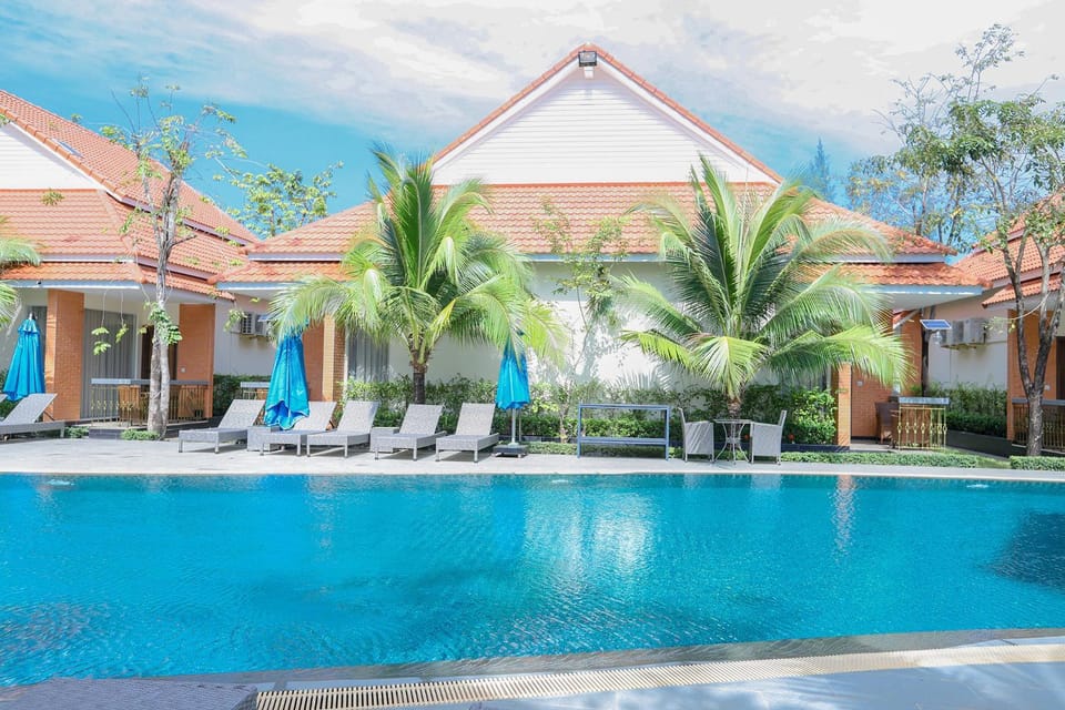Property building, Swimming pool
