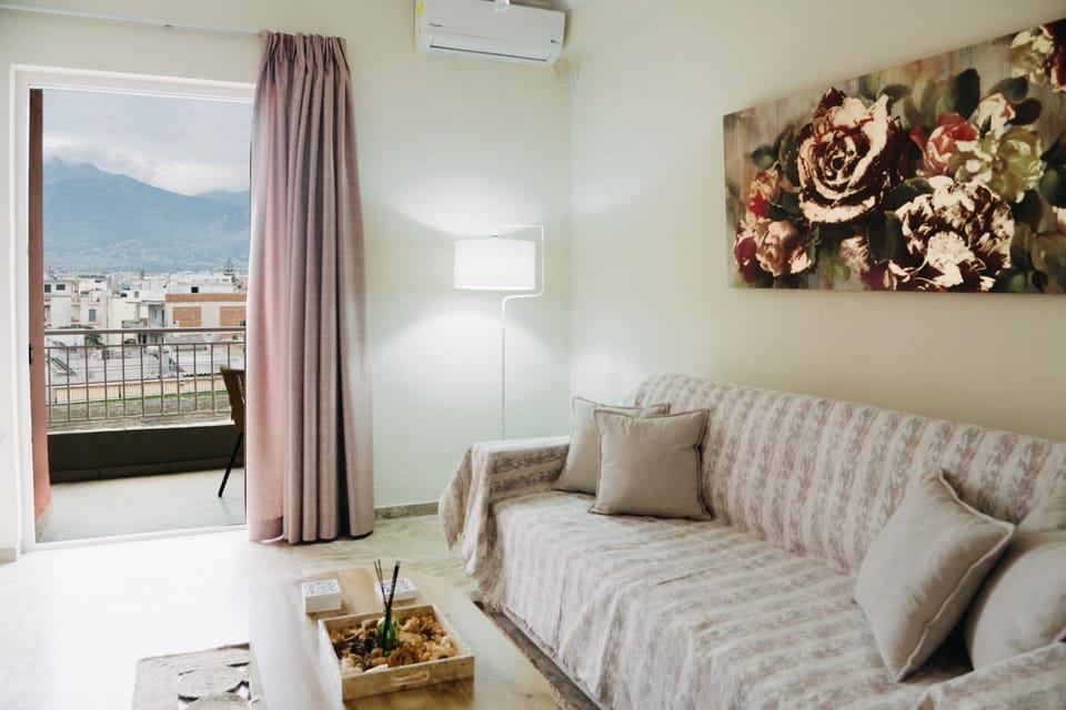 View (from property/room), Living room, Other, Seating area, City view, Mountain view