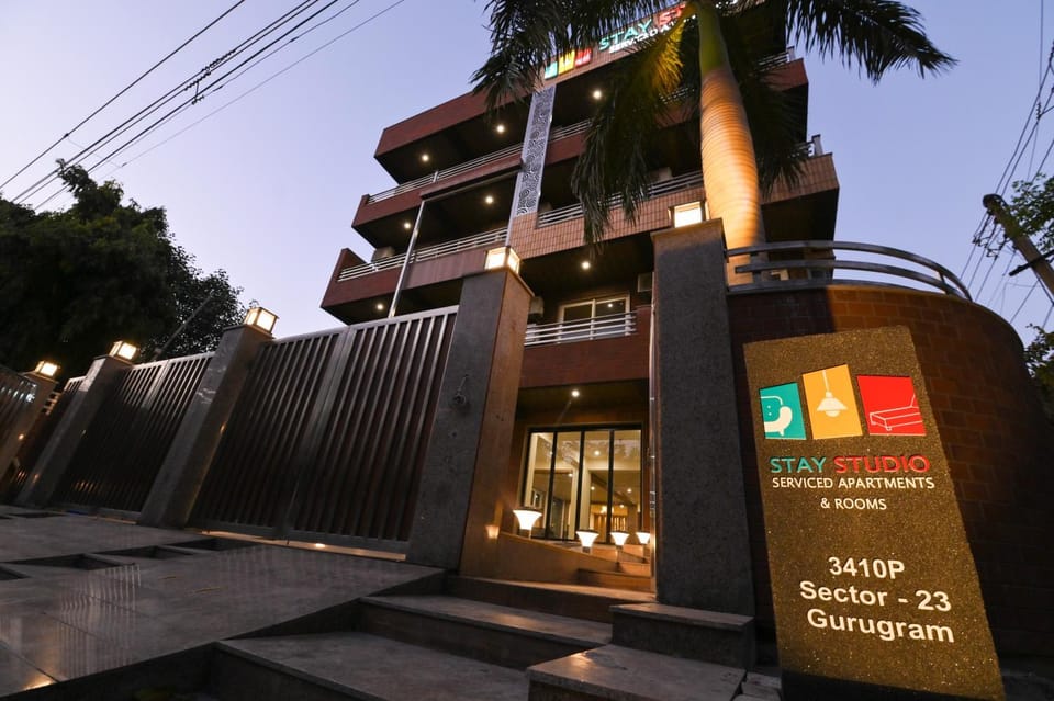 Property building, Facade/entrance, Property logo or sign