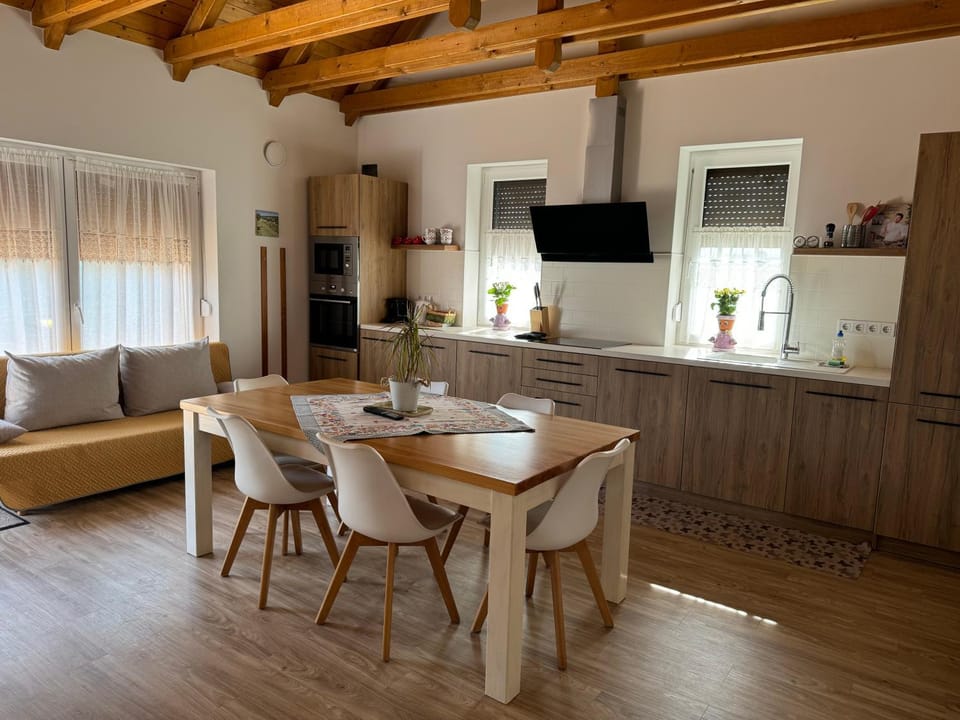 Szőlővirág Vendégház Apartment in Hungary
