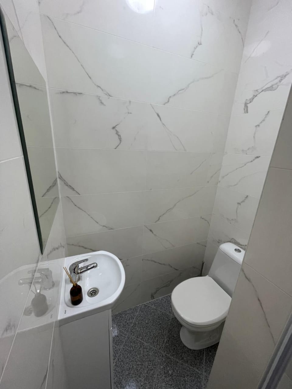 Toilet, Bathroom