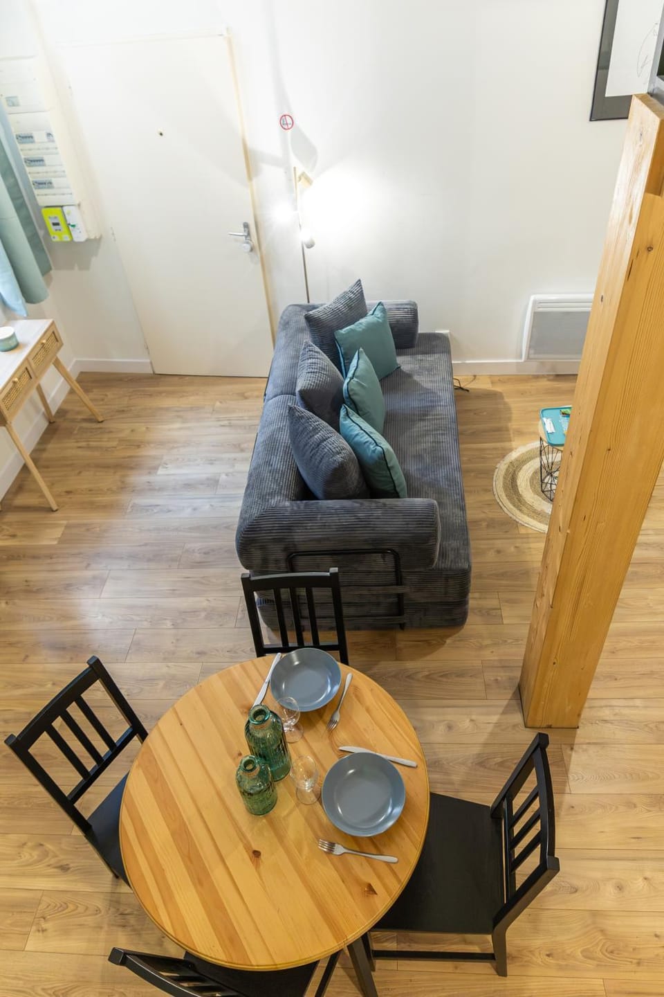 Living room, Seating area, Dining area