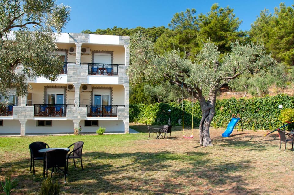 Property building, Garden