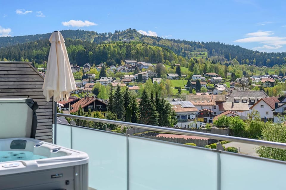 Hot Tub, View (from property/room), Mountain view