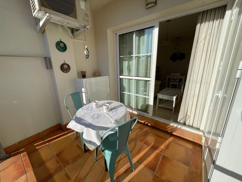 Balcony/Terrace, Balcony/Terrace, Breakfast