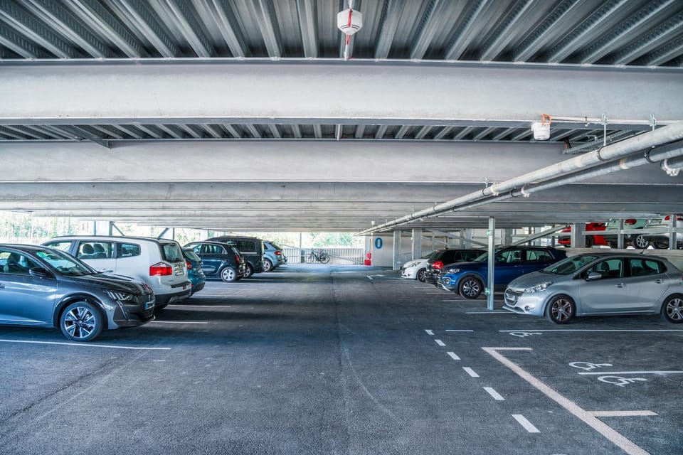 Property building, Day, Parking