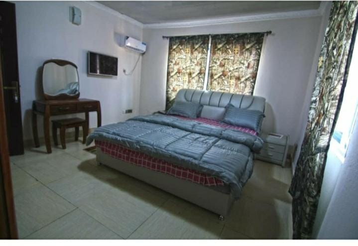 PhaGibs Inn Hotel Apartment in Freetown