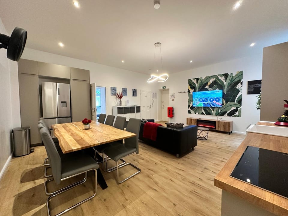 Living room, Dining area, fireplace, kitchen