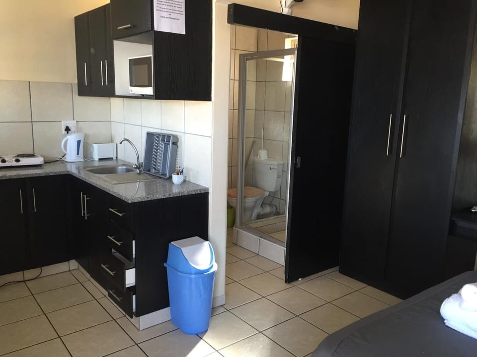 Bathroom, Kitchen or kitchenette