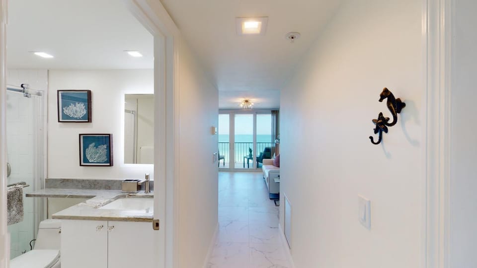 Totally Renovated Beachfront Condo at Apollo Apartment in Marco Island