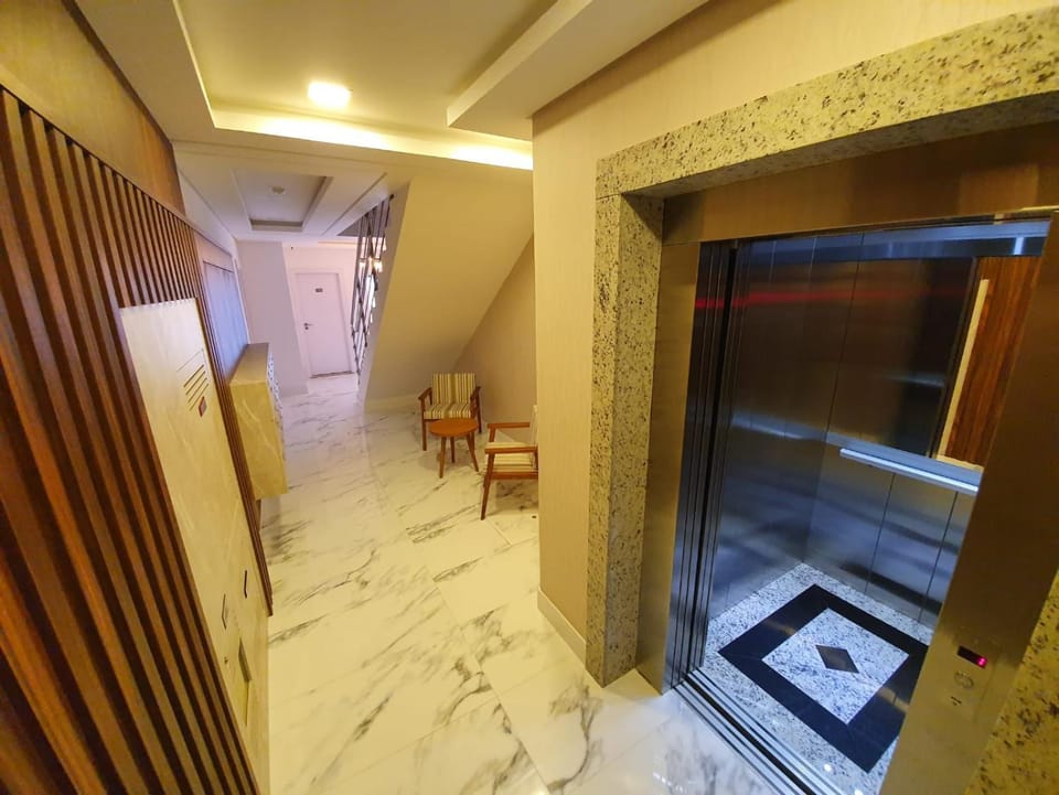 elevator