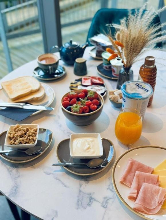 Continental breakfast