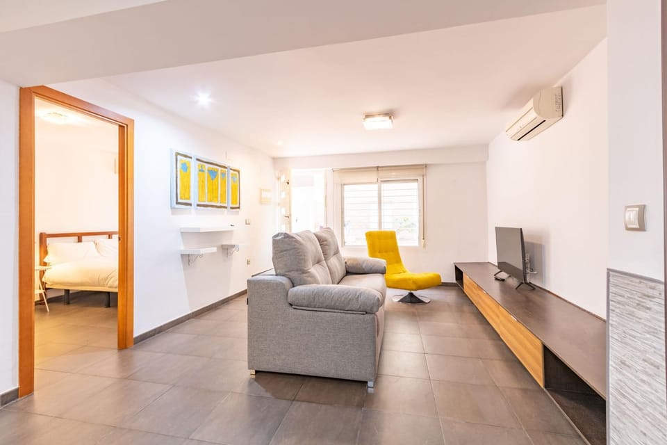 Alhondiga Oasis Suite by Valcambre Apartment in Seville