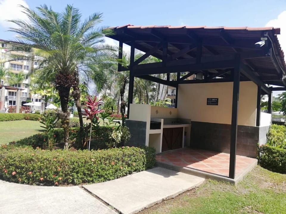 Oceanview 6th Floor Jaco Condo Apartment in Jaco
