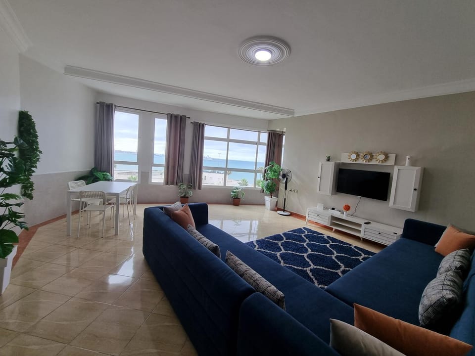 Beach View Apartment (Boulevard Mohammed VI) Apartment in Tangier