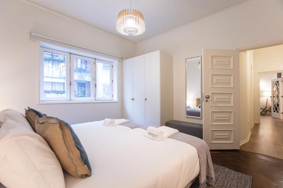 Tasteful 2BR Flat in Art District by LovelyStay Apartment in Porto