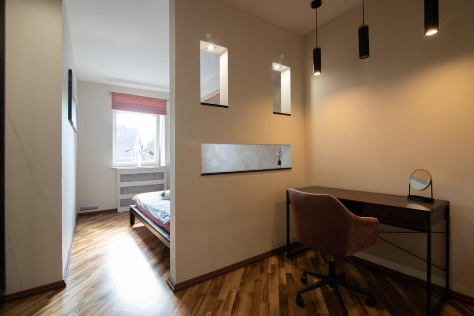 Bedroom, wardrobe