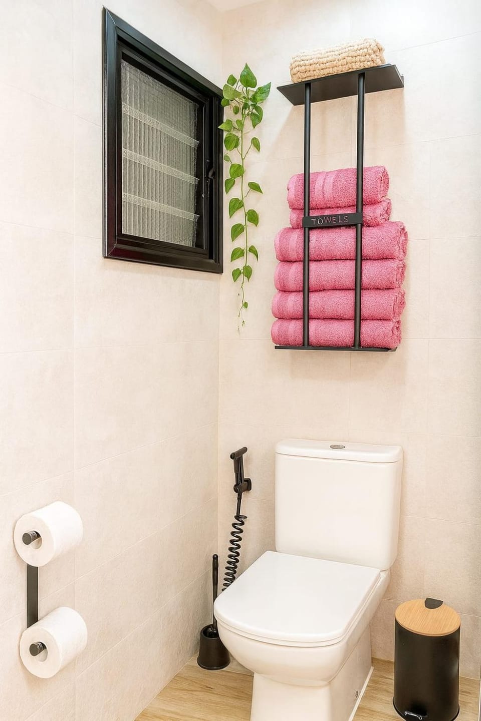 Bathroom, towels