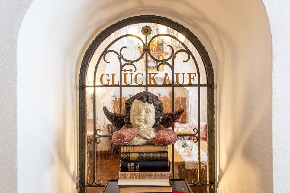 Decorative detail