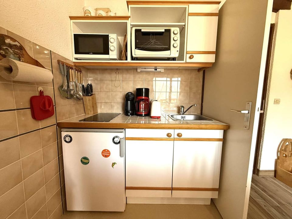 Appartement skis aux pieds avec balcon, parking et casier à ski à Praz-sur-Arly - FR-1-603-54 Apartment in Haute-Savoie