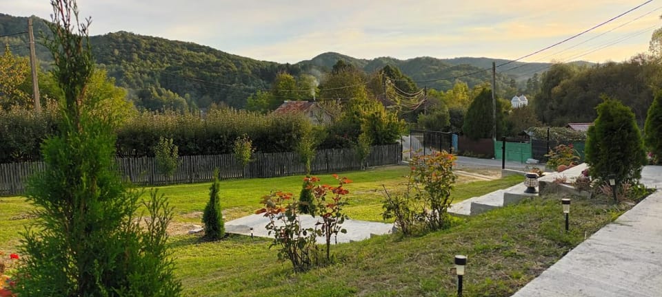 La cabana House in Romania
