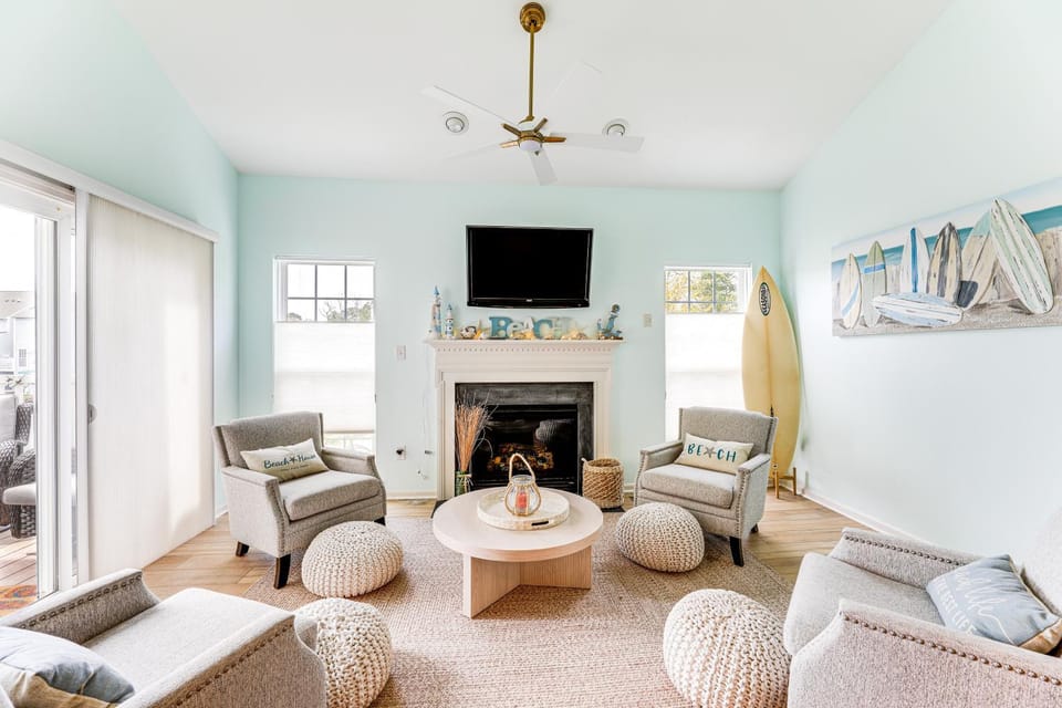 Bikes, Kayaks, Pool: Getaway 3 Mi to Bethany Beach House in Millville