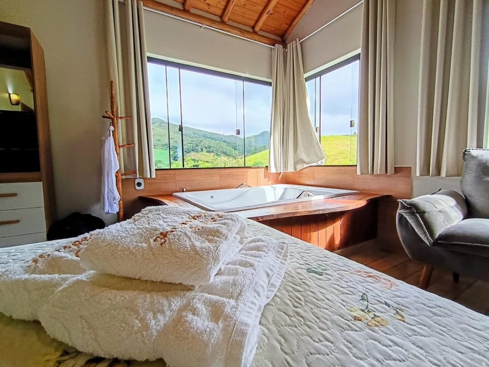 Hospedagem Colinas Chalé 2 Chalet in State of Rio de Janeiro