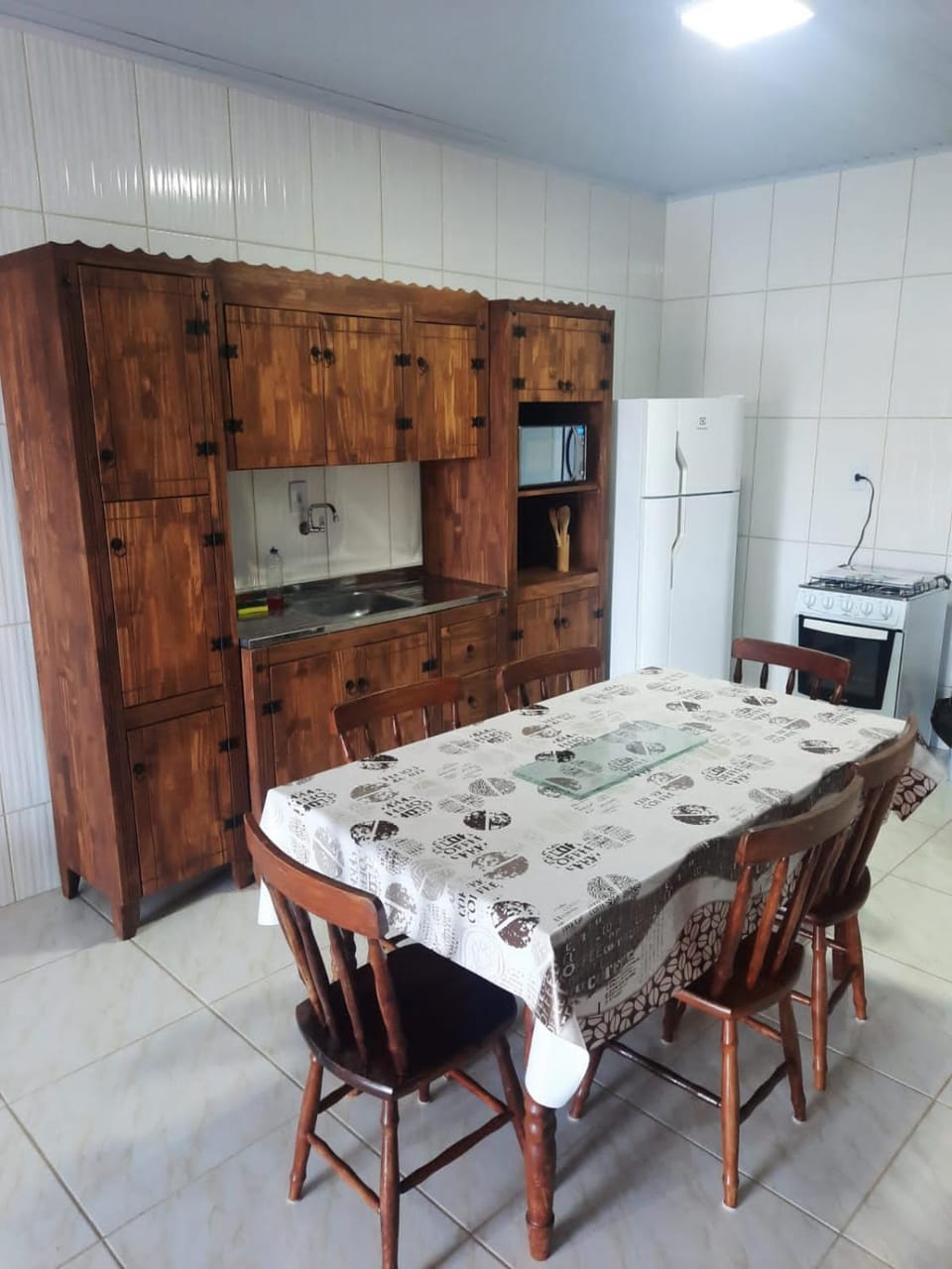 Kitchen or kitchenette, oven, stove