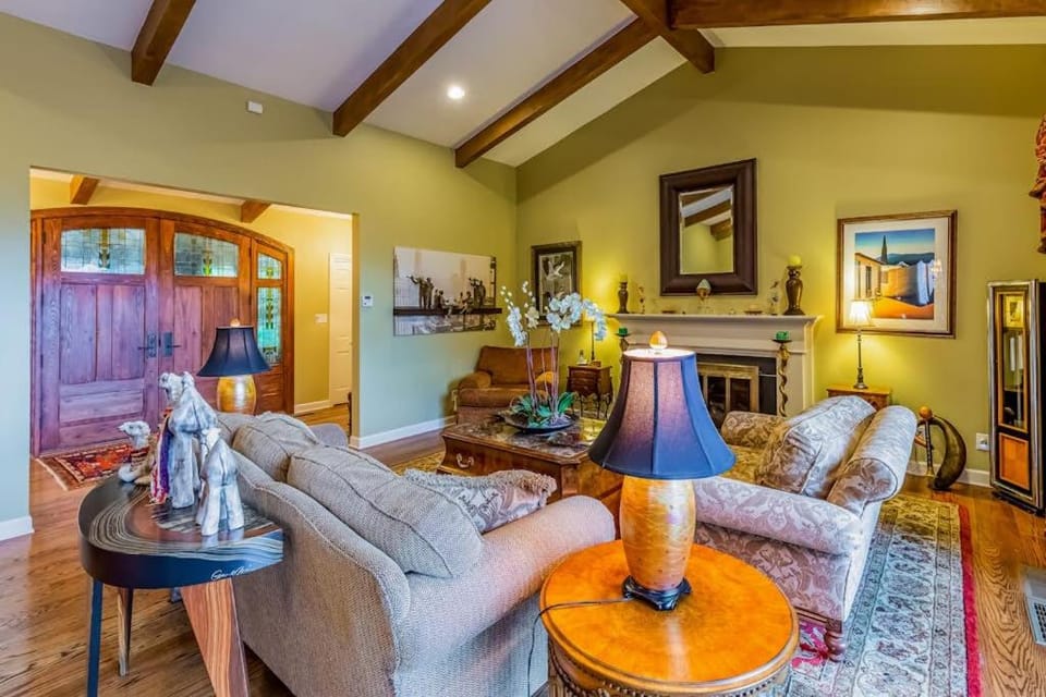 Eagles Nest at Big Bear Estates House in Tennessee