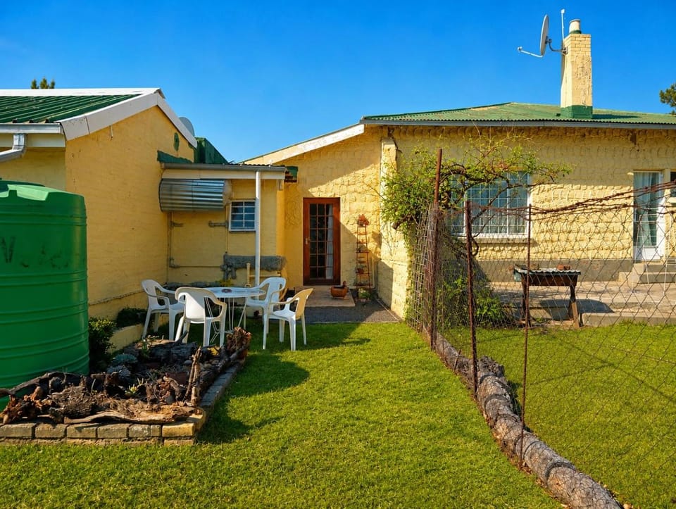 Rheola's Guest Cottage Apartment in South Africa